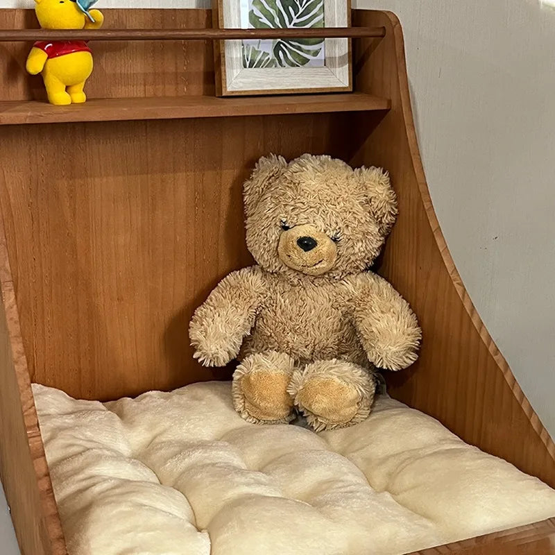 Cozy Wooden Pet Retreat