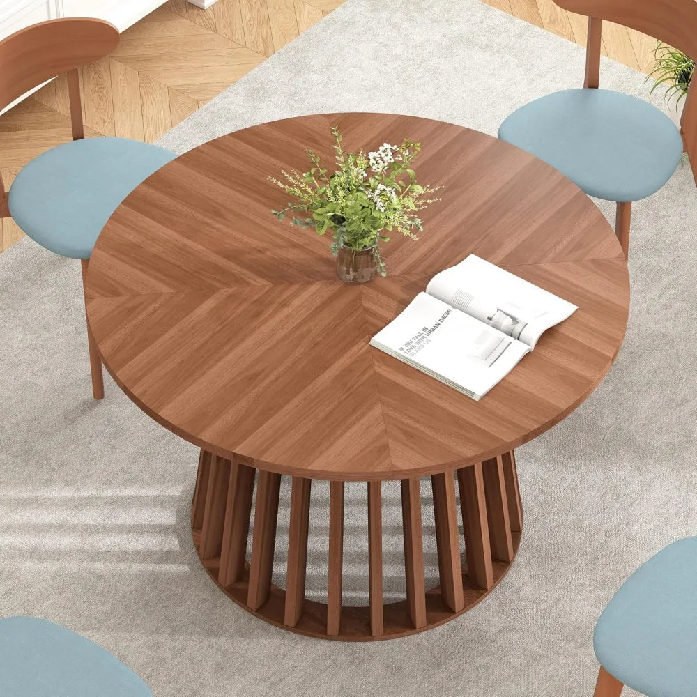 Cozy Farmhouse Round Table