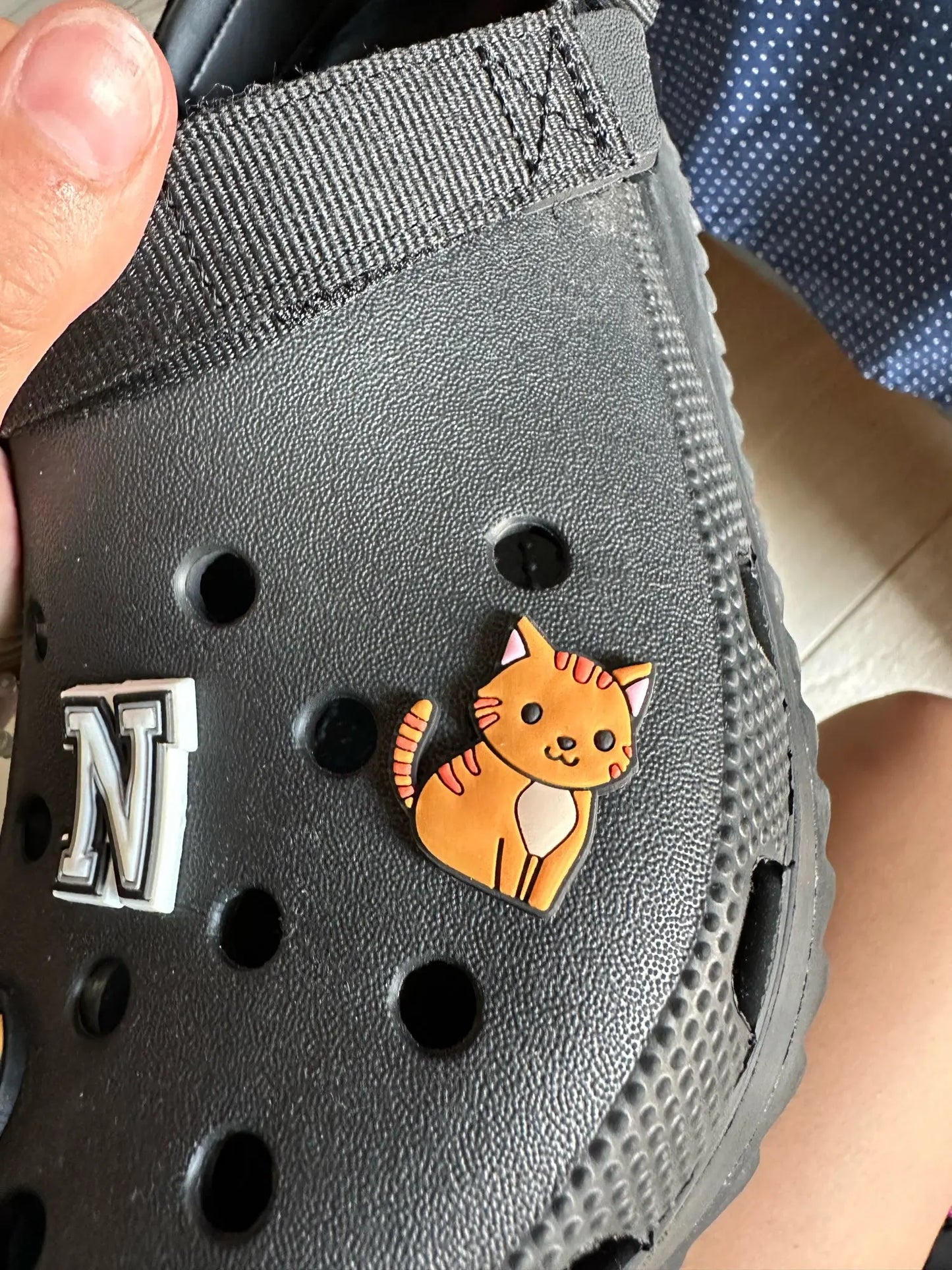 1pcs PVC Cute Cat Shoe Charms Pet Orange Cat Black Cat Shoe Decoration Pins Garden Sandal Accessories for Women Girl Boy