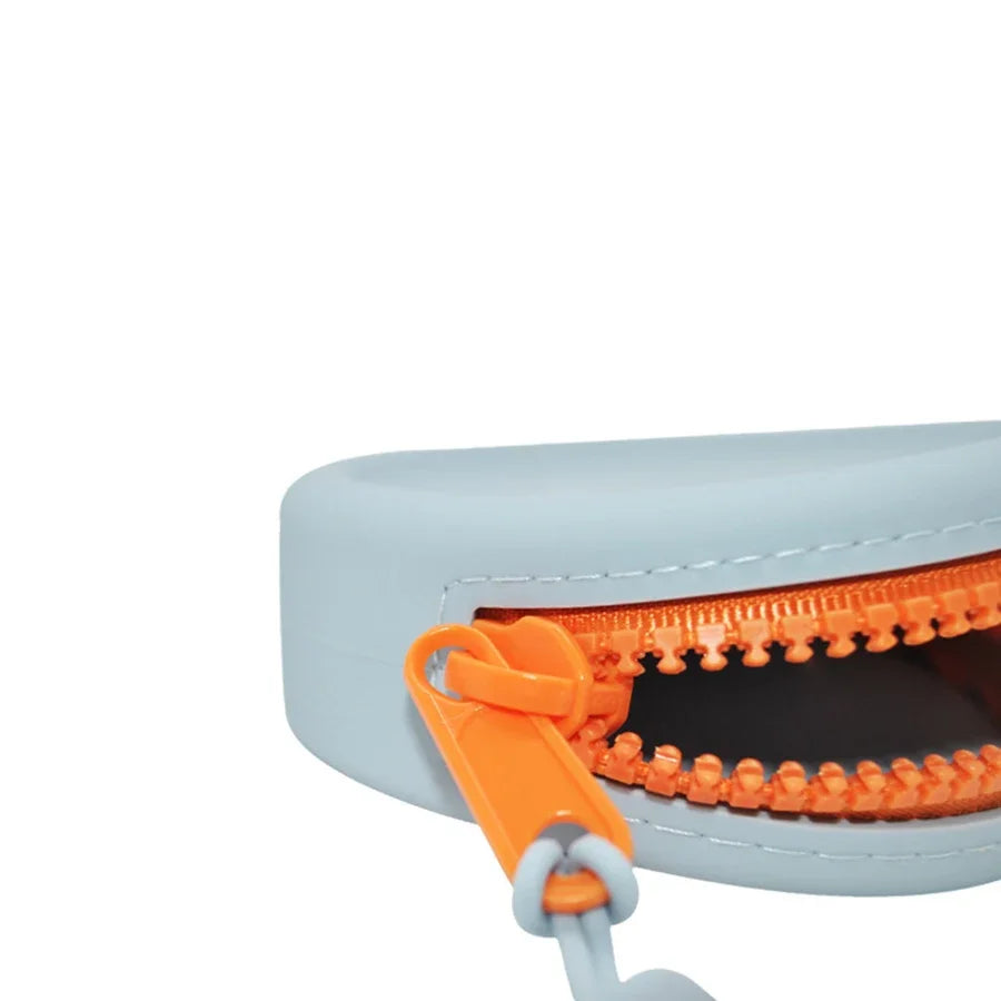 Dog Treat Training Pouch, Portable Silicone Dog Food Treat Pouch with Lanyard and Hook for Outdoor Walking Supply Storage Bag
