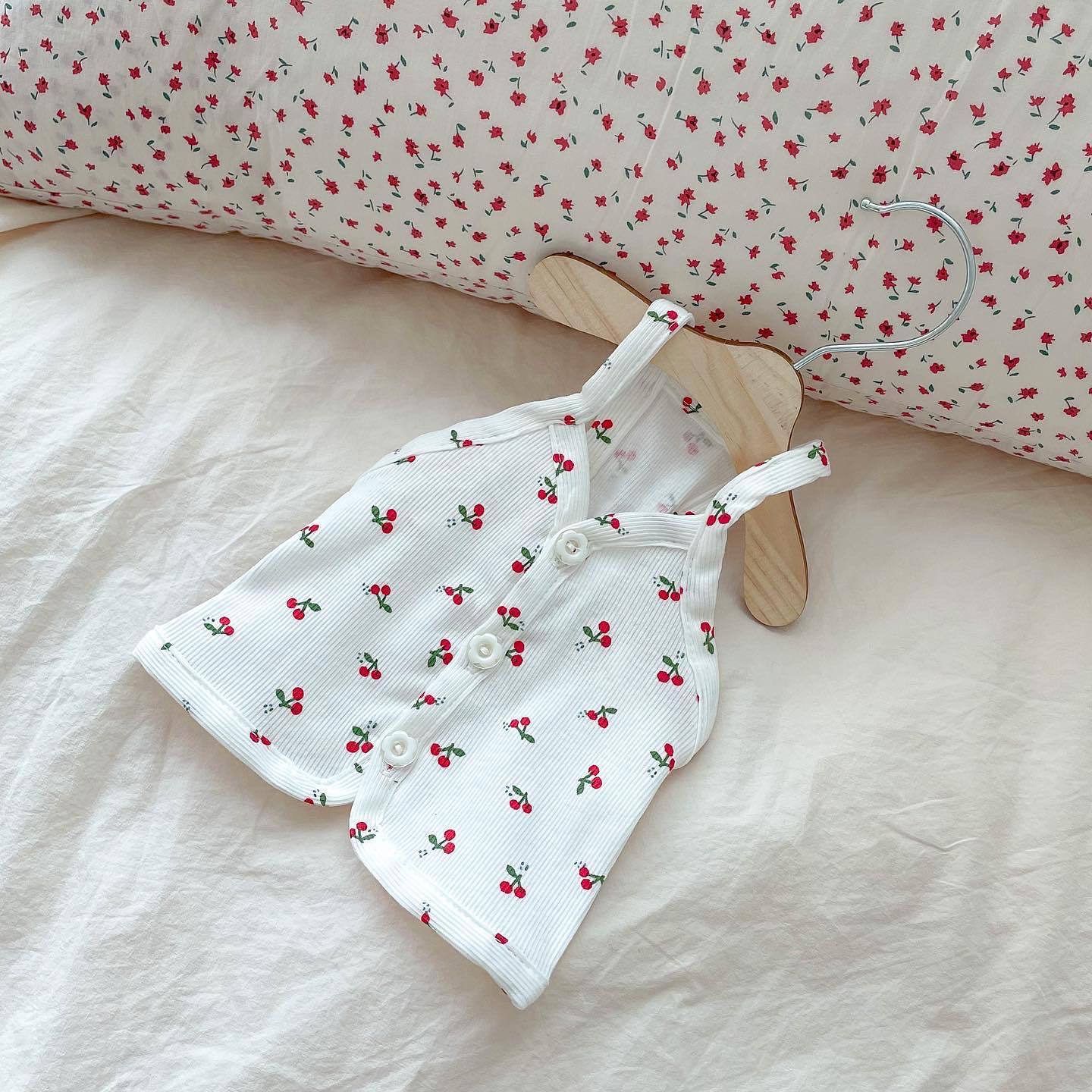 Spring and Summer Fresh Cherry Strap Cute Buckle Strap Teddy Bears Dog Small Puppy Two Legged Clothes Cat Tank Top Pet Clothes