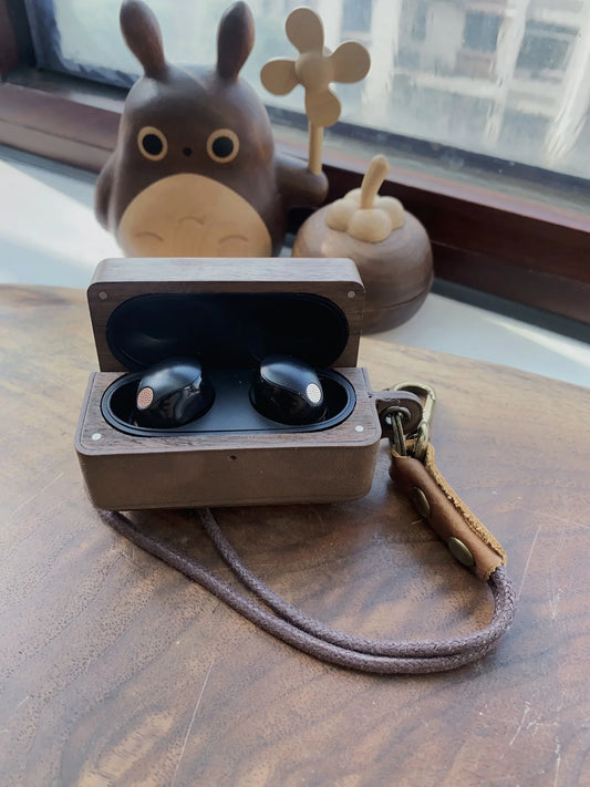 Chic Walnut Earphone Case